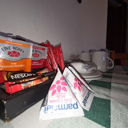 Ethels Drive Tower Of Pizza B&B 외부 사진